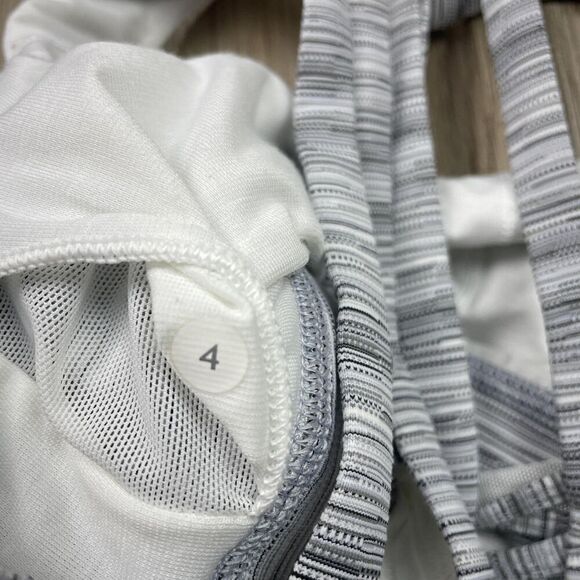 Lululemon Tank Top Womens 4 White Striped Built In Bra Racerback Yoga Athletic - Picture 6 of 7